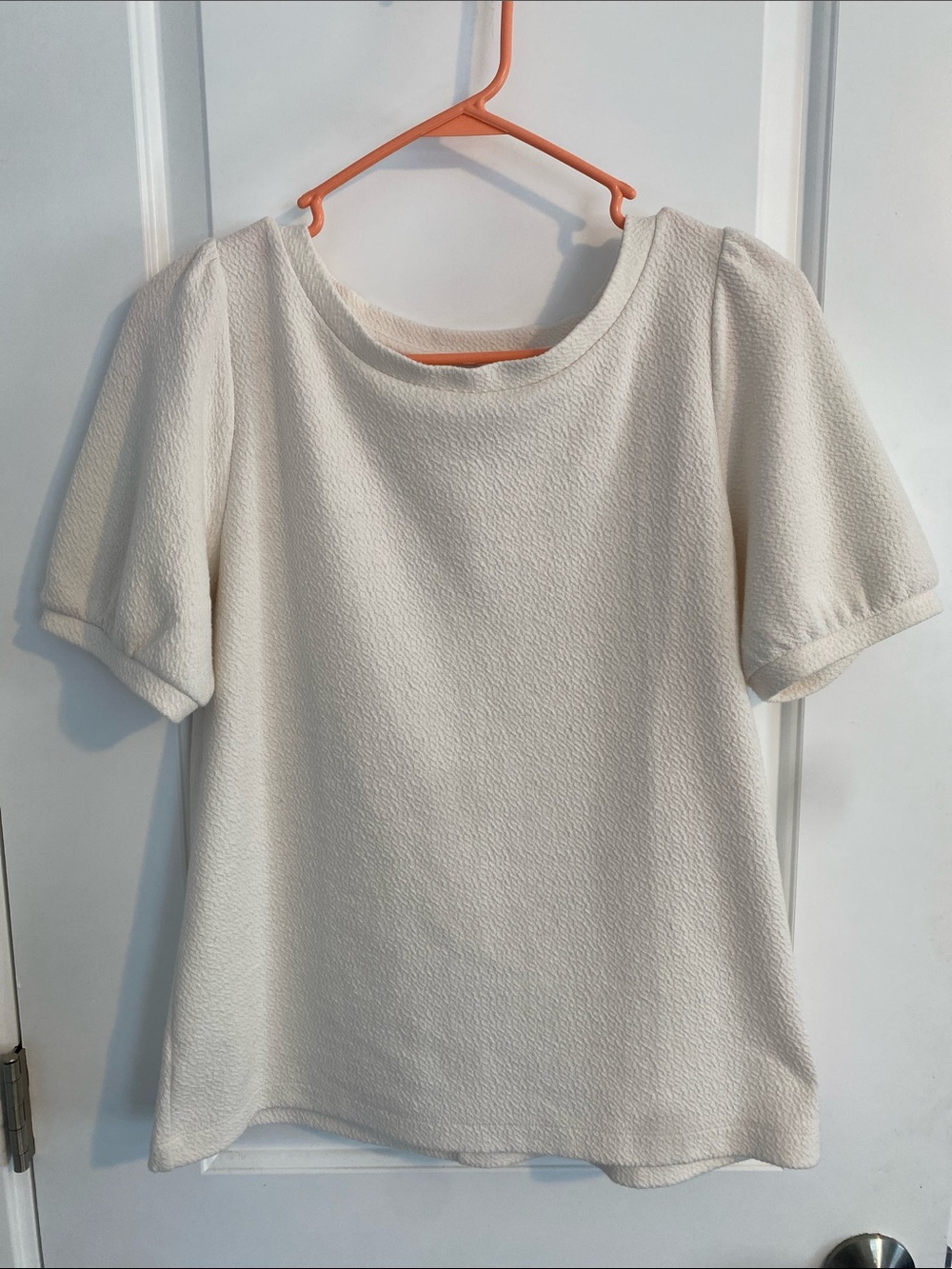 LOFT Cream Textured Short-Sleeve Scoop Neck Top